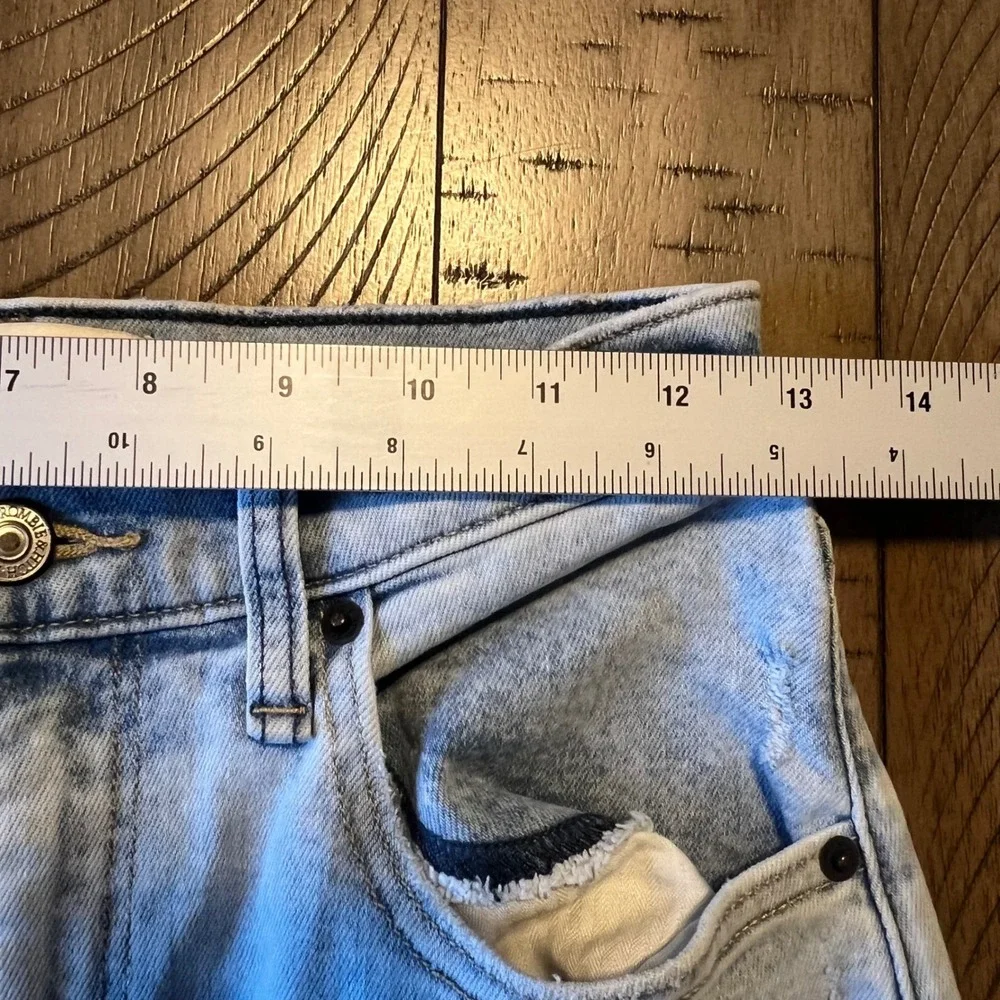 Abercrombie Fitch The Flare Ultra High Rise Light Wash Denim Jeans Size 27 - Picture 8 of 10